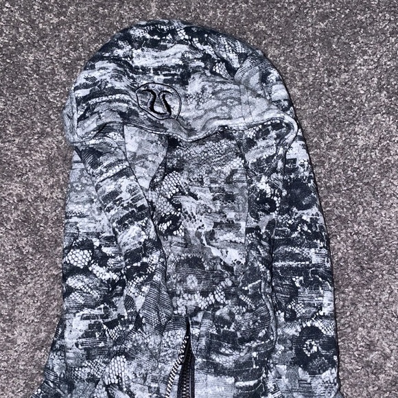 Lululemon scuba hoodie - Picture 4 of 7